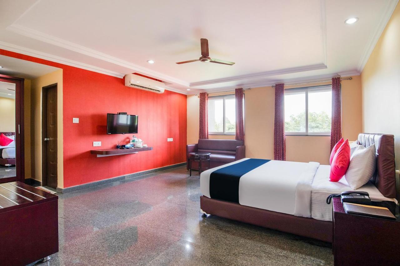 แคปิตัล โอ 22439 รัตนา ฟอเรฟเวอร์ Hotel Karkal ภายนอก รูปภาพ