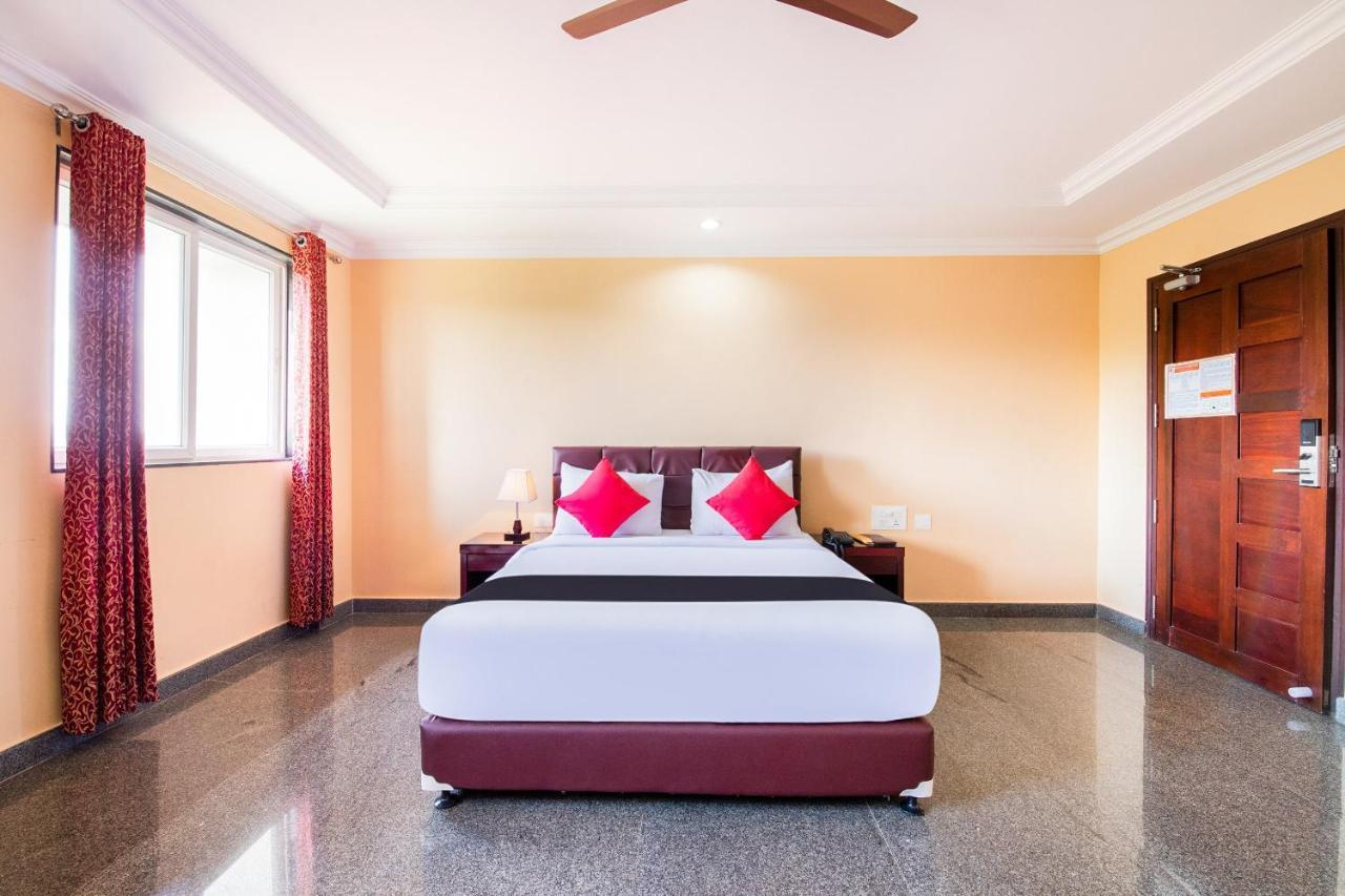 แคปิตัล โอ 22439 รัตนา ฟอเรฟเวอร์ Hotel Karkal ภายนอก รูปภาพ