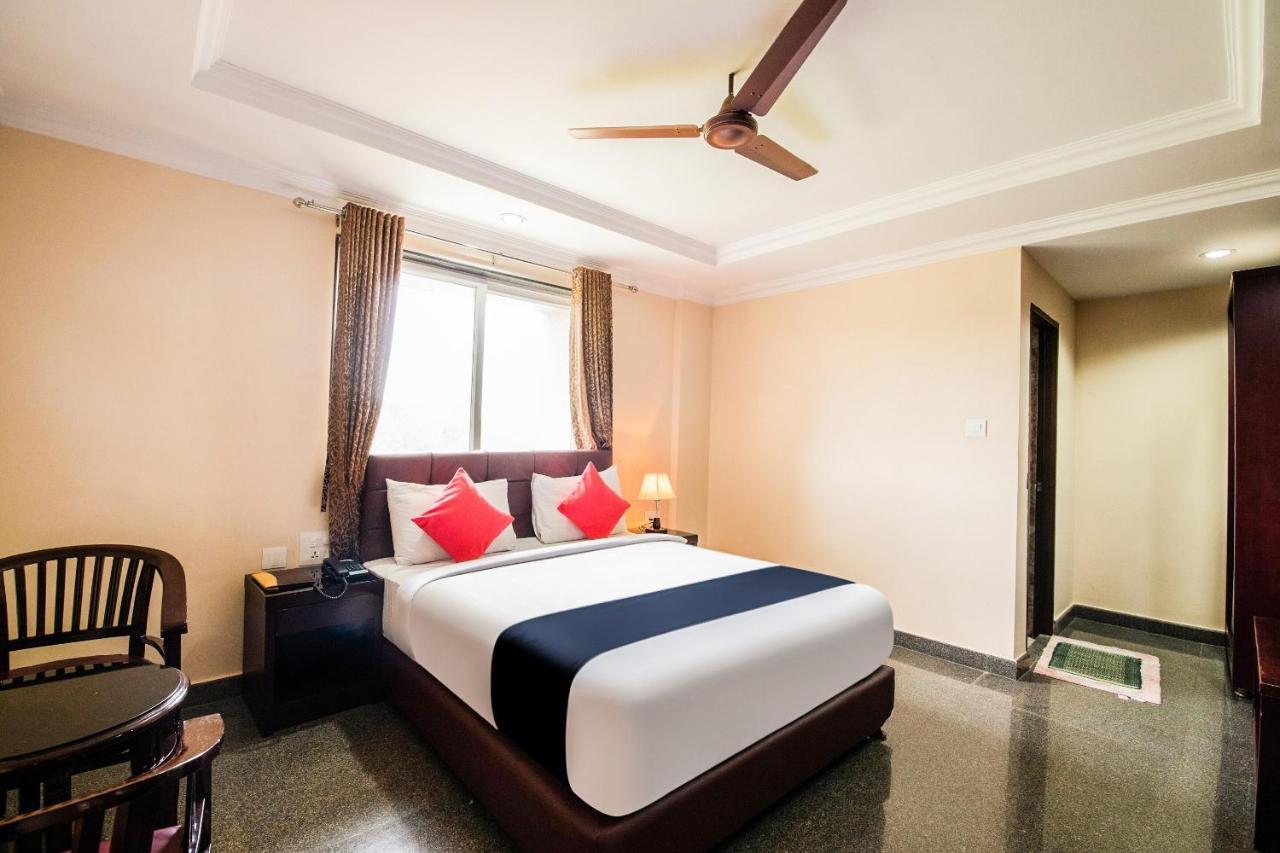 แคปิตัล โอ 22439 รัตนา ฟอเรฟเวอร์ Hotel Karkal ภายนอก รูปภาพ